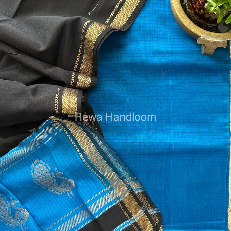 Maheshwari Motifs Top-Dupatta Set