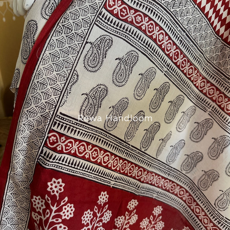 White-Red Bagh Print Cotton Suit BGCSJ0165