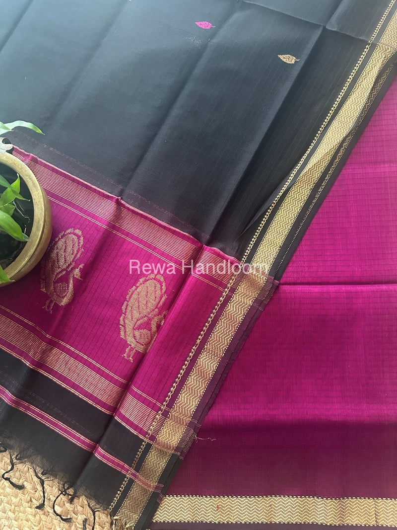 Maheshwari Magenta-Black Motifs Top-Dupatta Set MS097