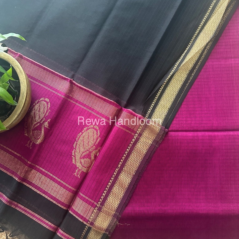 Maheshwari Magenta-Black Motifs Top-Dupatta Set MS097