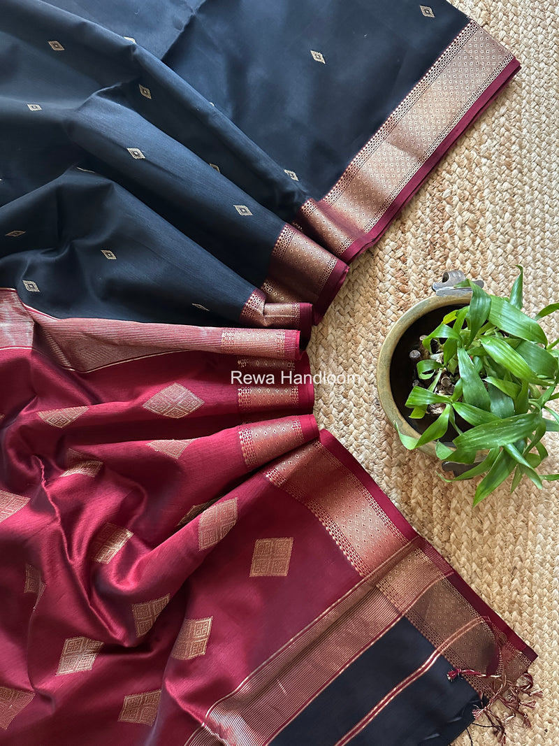 Black Butta Pallu Zari Border Maheshwari Saree DBTS03