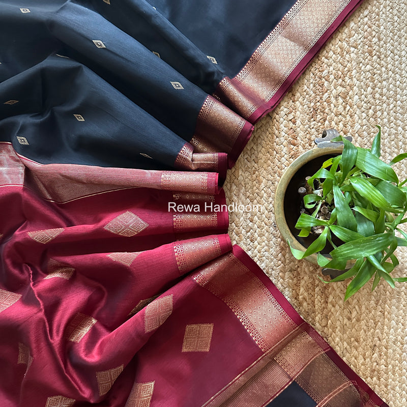 Black Butta Pallu Zari Border Maheshwari Saree DBTS03