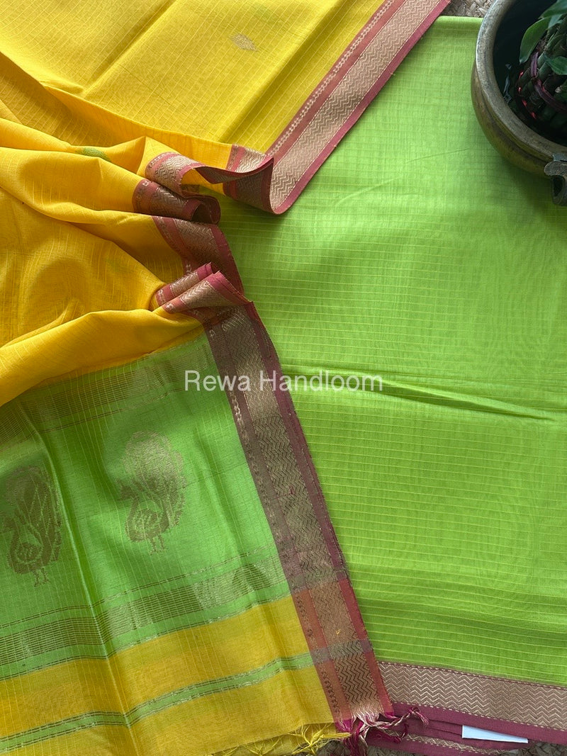 Maheshwari Motifs Top-Dupatta Set