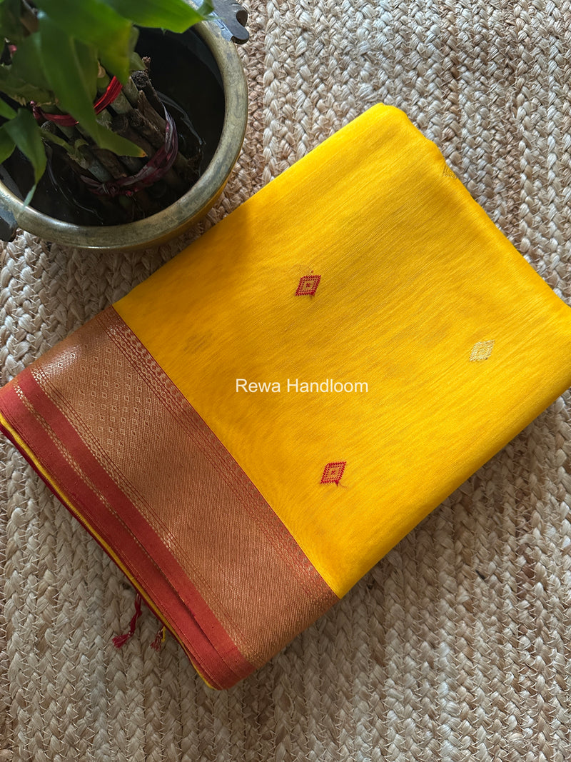 Yellow Butta Pallu Zari Border Maheshwari Saree DBTS01
