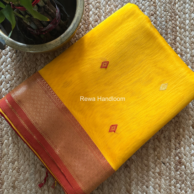 Yellow Butta Pallu Zari Border Maheshwari Saree DBTS01