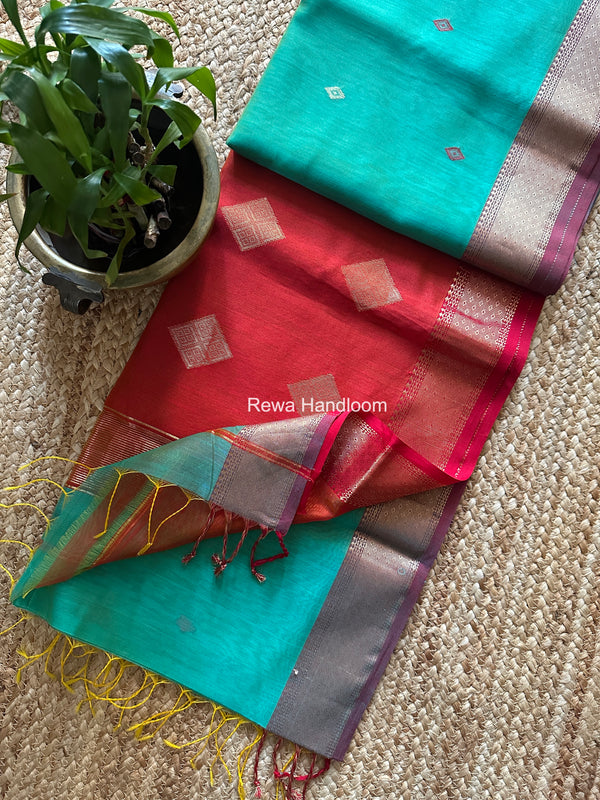 Butta Pallu Zari Border Maheshwari Saree