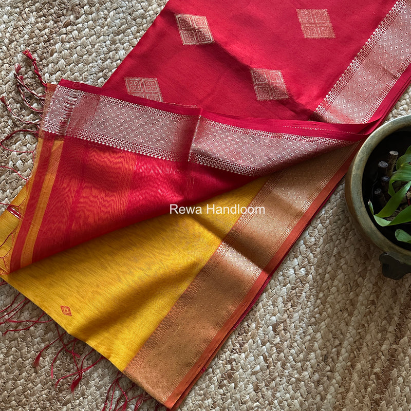 Mustard Yellow Butta Pallu Zari Border Maheshwari Saree DBTS04