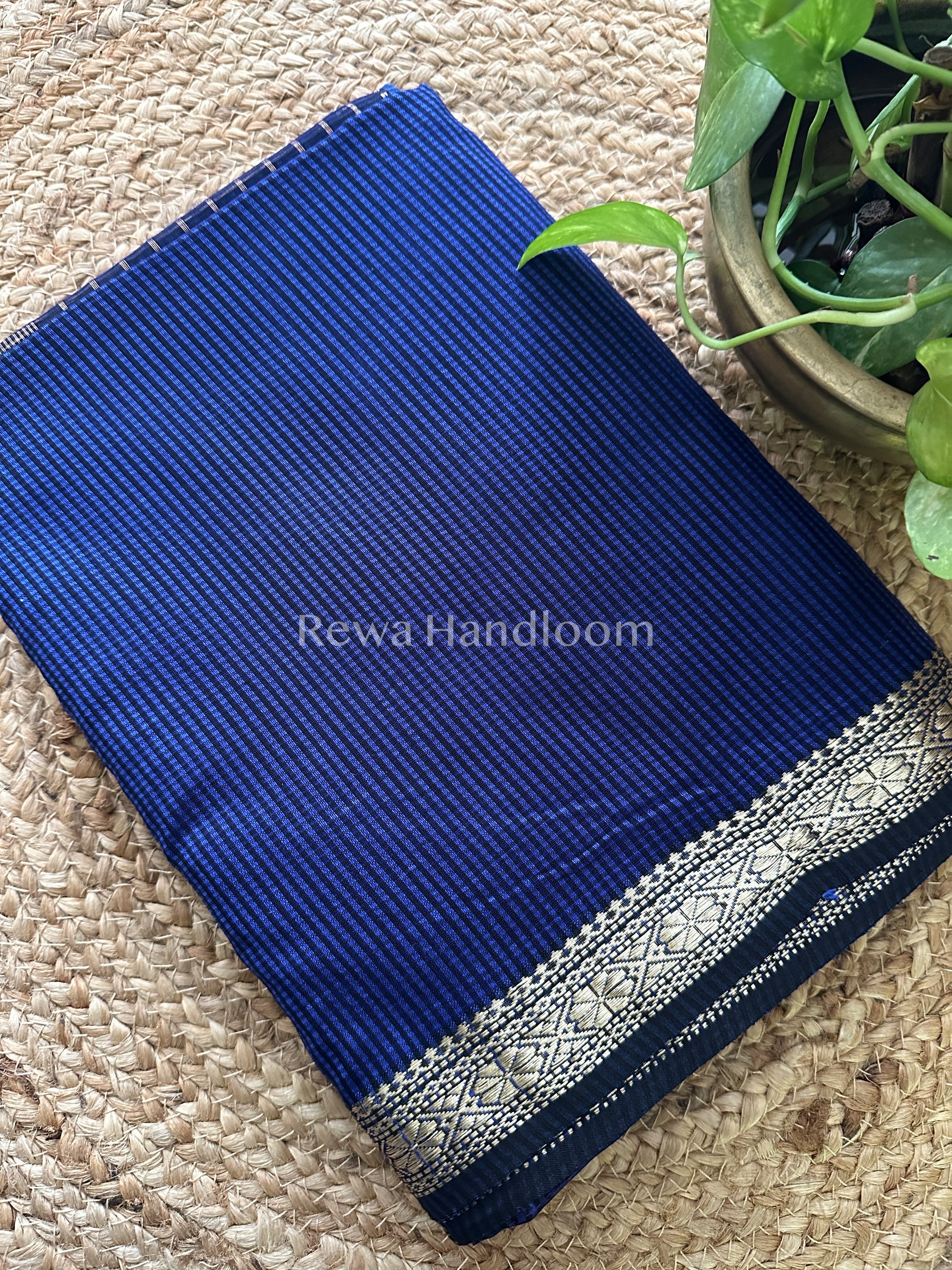 Maheshwari Garbha Reshami Silk Saree