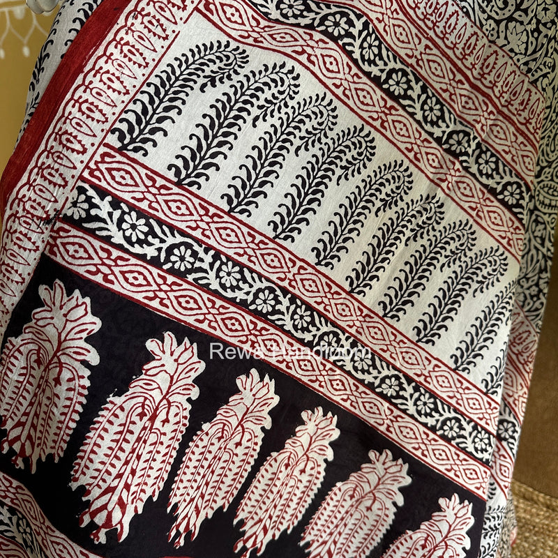 White-Black Bagh Print Cotton Suit BGCSJ0223