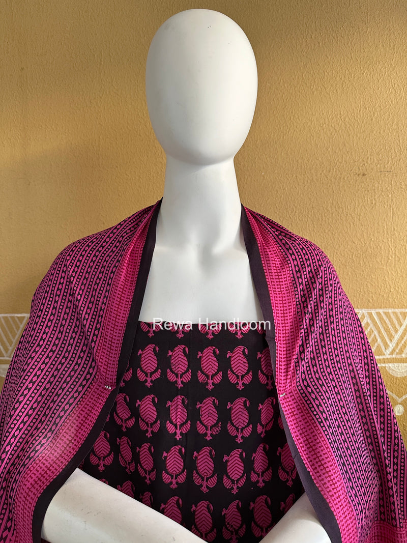 Black-Fuchsia Pink Bagh Print Cotton Suit BGCSJ0205