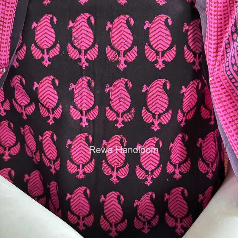 Black-Fuchsia Pink Bagh Print Cotton Suit BGCSJ0205