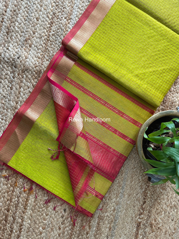 Maheshwari Zari Checks Shaded Saree