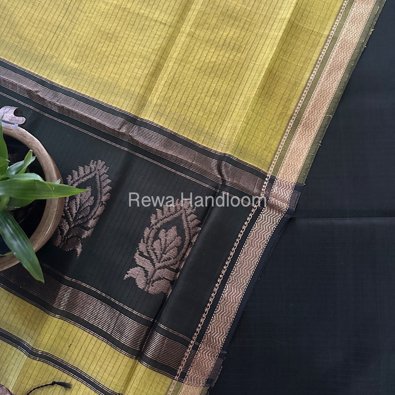 Maheshwari Dark Green-Mehendi Green Motifs Top-Dupatta Set MS0178