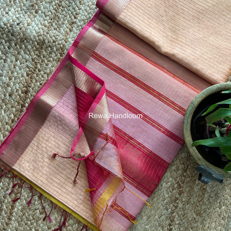 Maheshwari Zari Checks Shaded Saree
