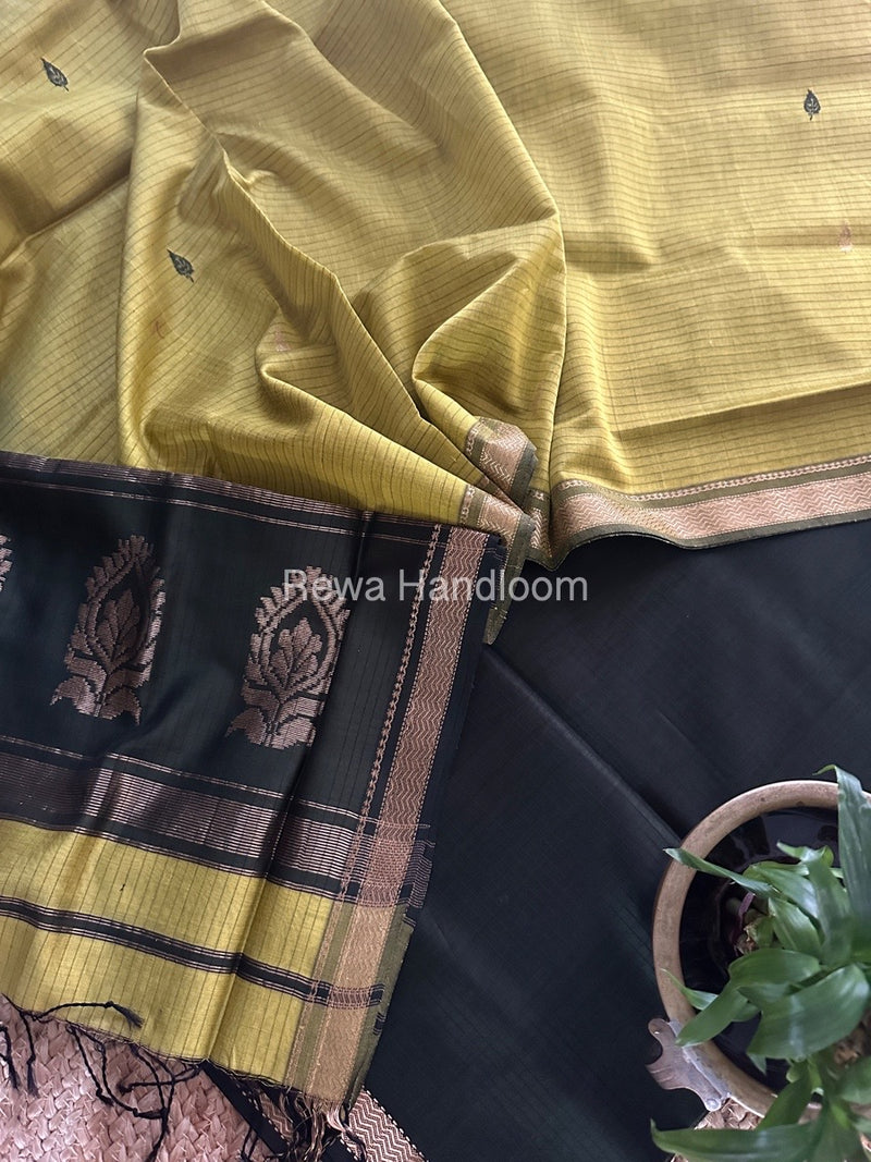 Maheshwari Dark Green-Mehendi Green Motifs Top-Dupatta Set MS0178