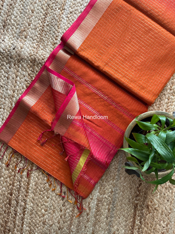 Maheshwari Zari Checks Shaded Saree