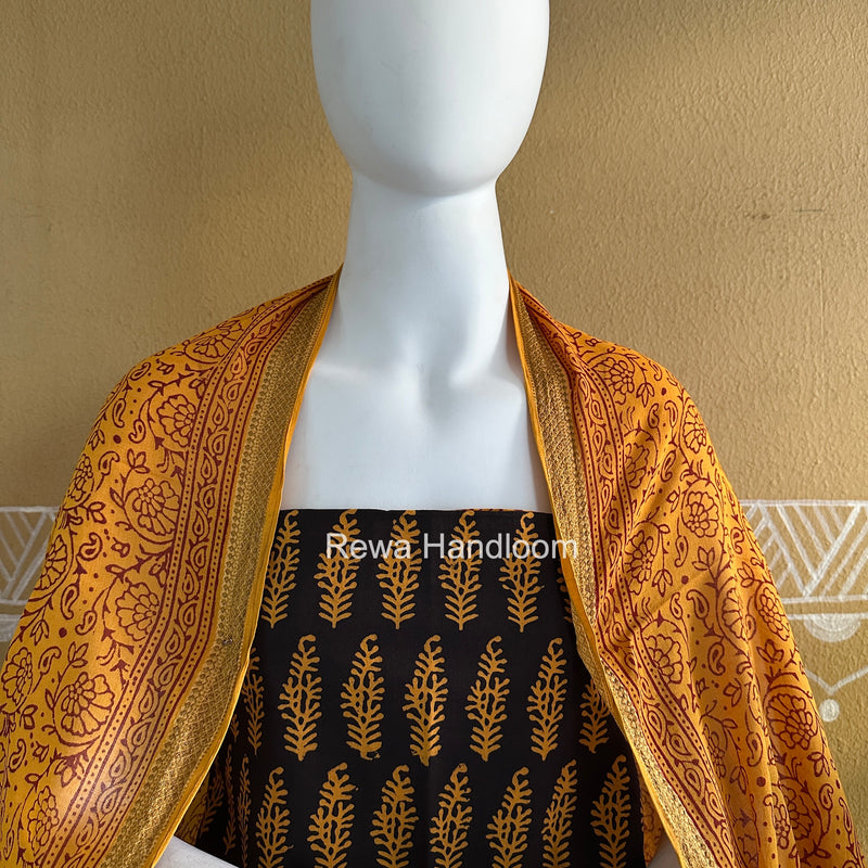 Black-Yellow Bagh Print Cotton Suit BGCSJ0212