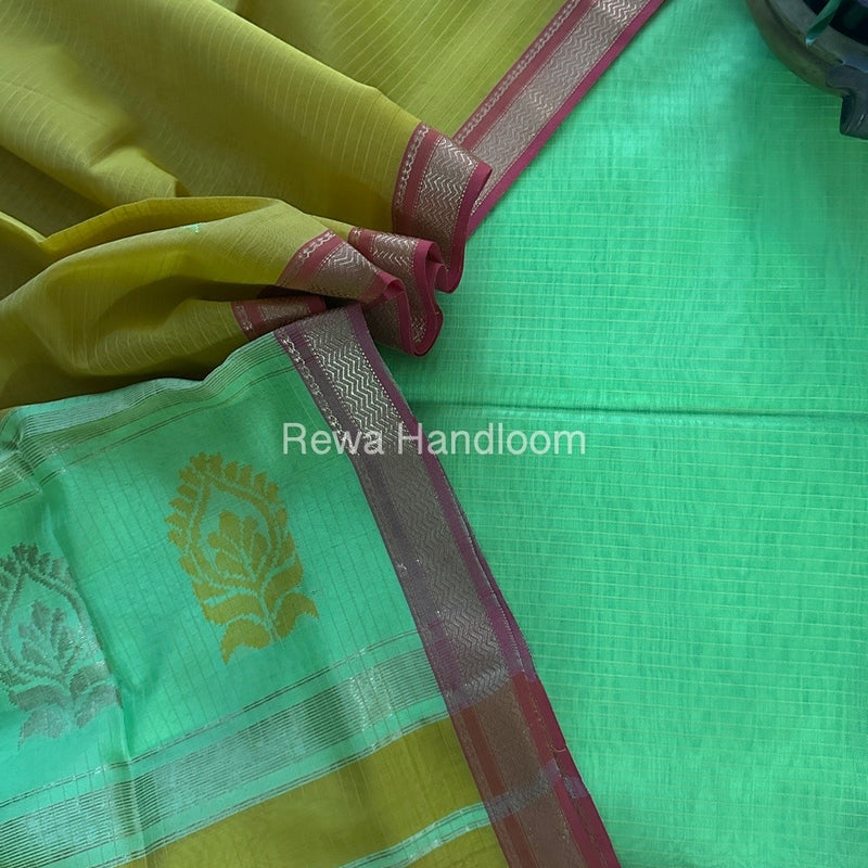 Maheshwari Motifs Top-Dupatta Set