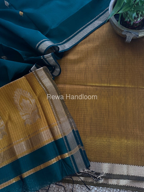 Maheshwari Motifs Top-Dupatta Set