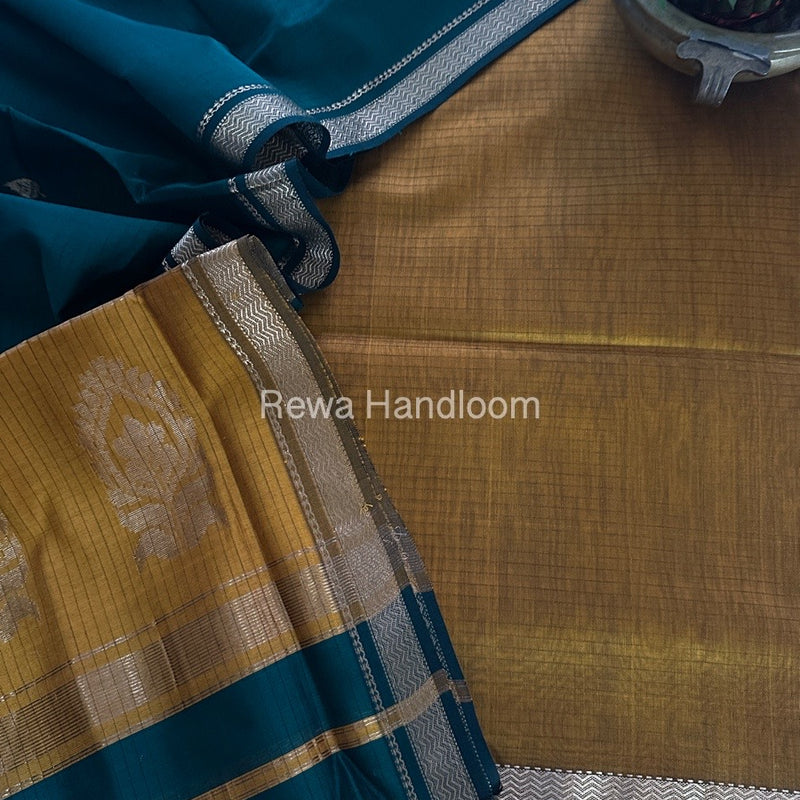 Maheshwari Motifs Top-Dupatta Set