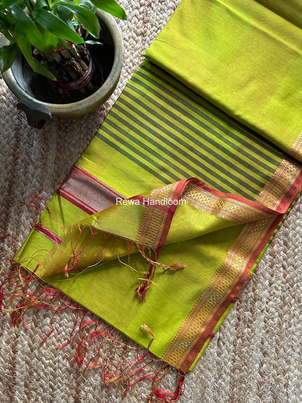 Maheshwari Shaded Plain Saree