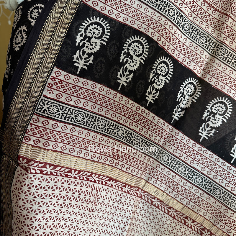 Maheshwari Black Bagh Print Suit BSP0195