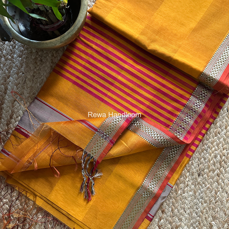 Maheshwari Shaded Plain Saree