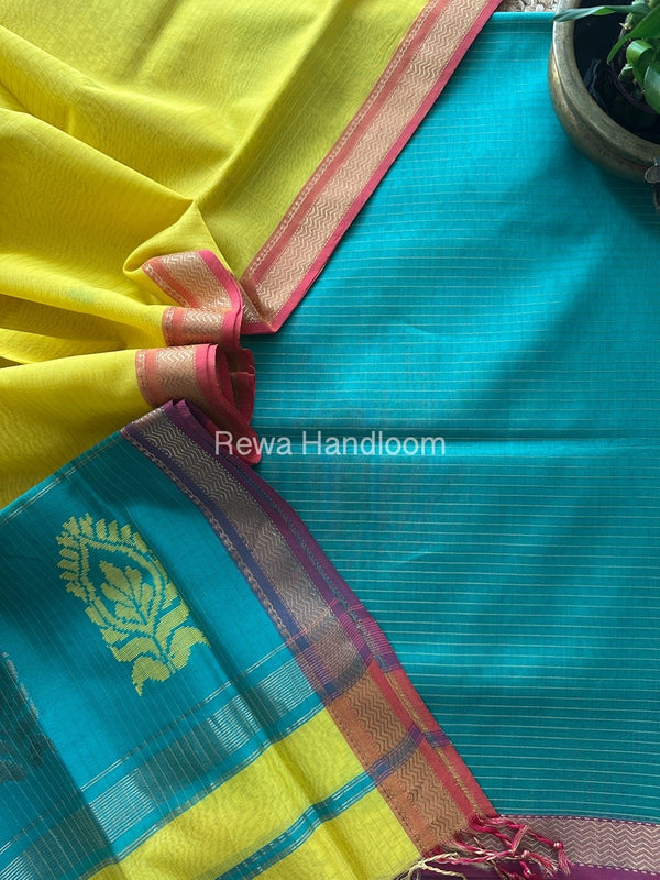 Maheshwari Motifs Top-Dupatta Set