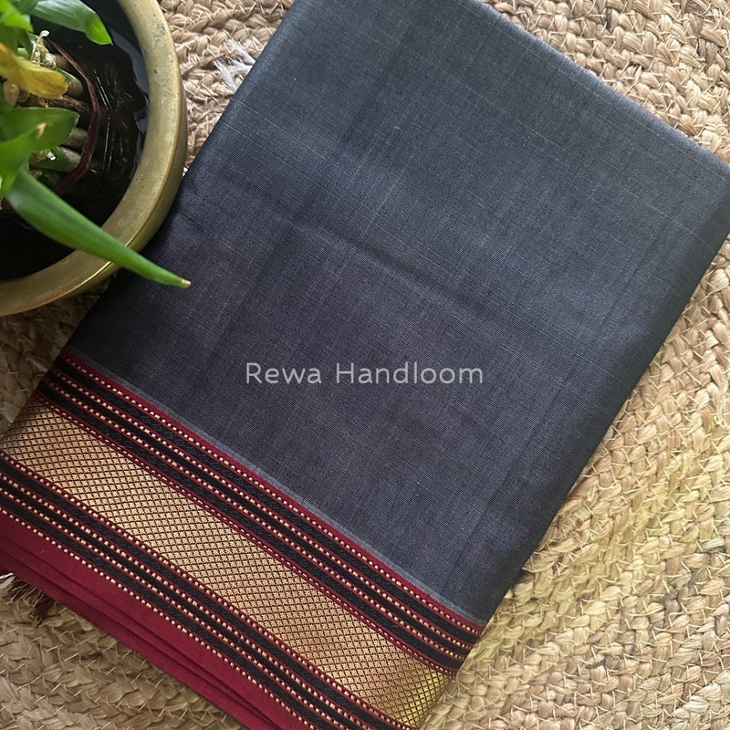 Exclusive Maheshwari Zari Border Saree 