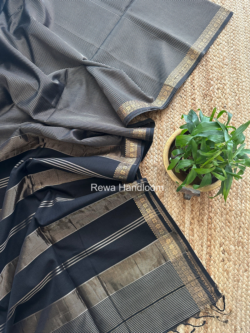 Maheshwari Beige Garbha Reshami Silk Saree GS302