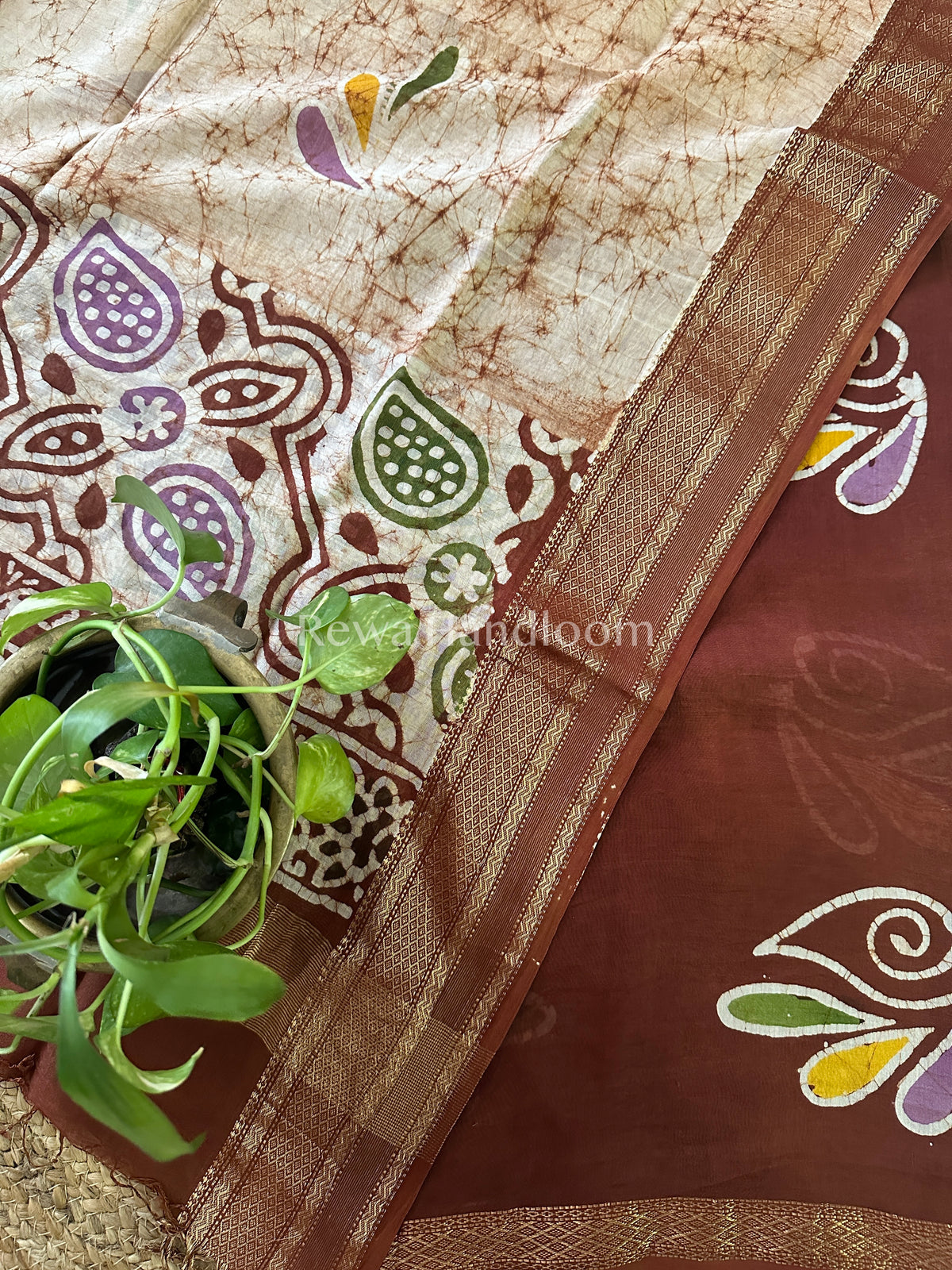 Maheshwari Batik Printed Dress Material