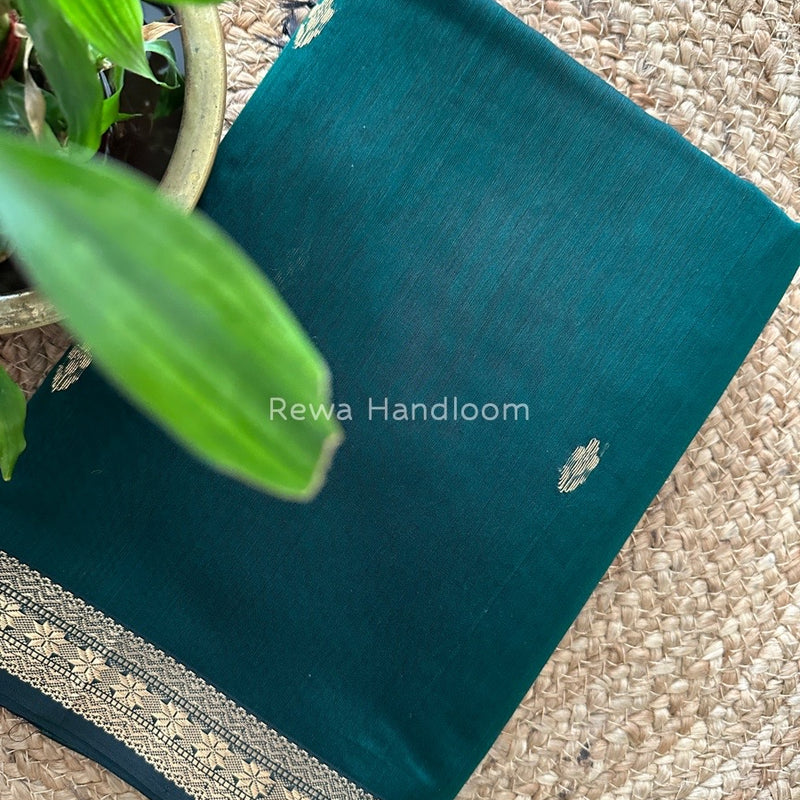 Bottle Green Butta Pallu Zari Border Maheshwari Saree MBS01