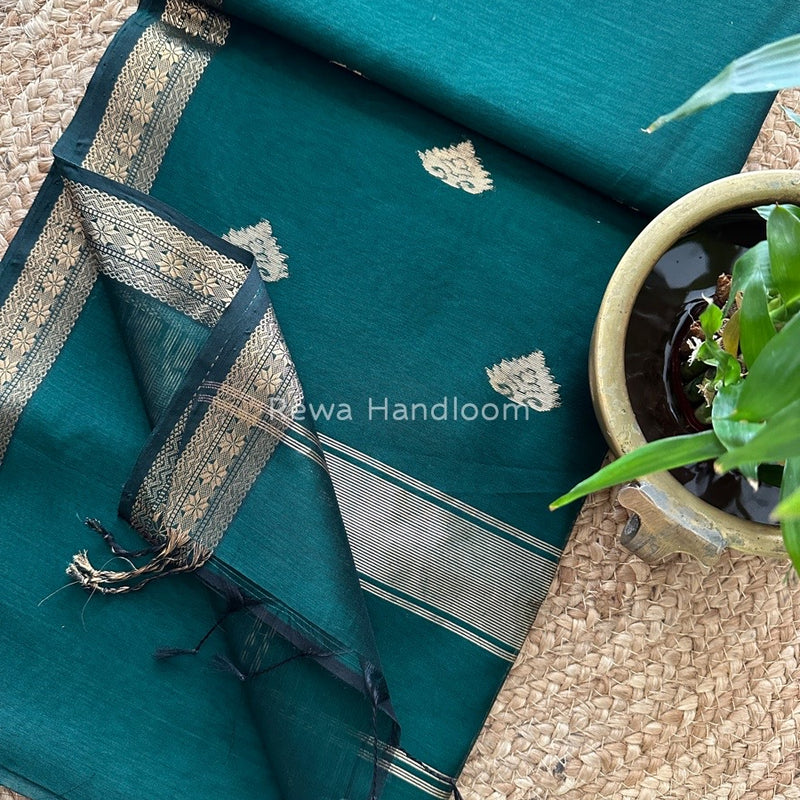  Butta Pallu Zari Border Maheshwari Saree