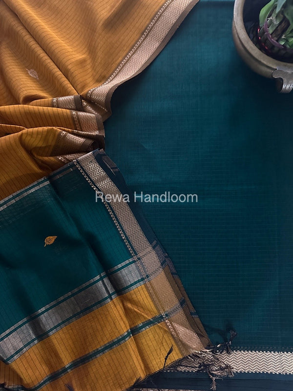 Maheshwari Motifs Top-Dupatta Set