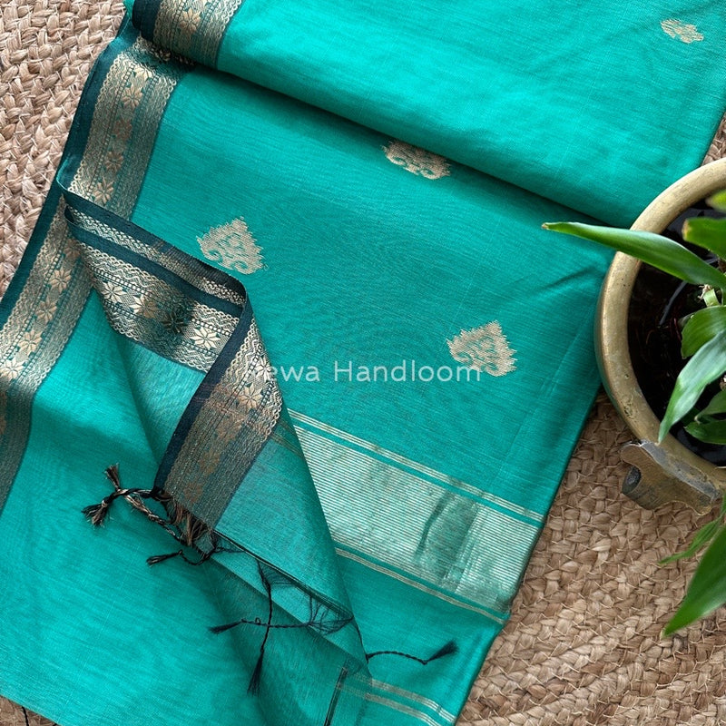  Butta Pallu Zari Border Maheshwari Saree