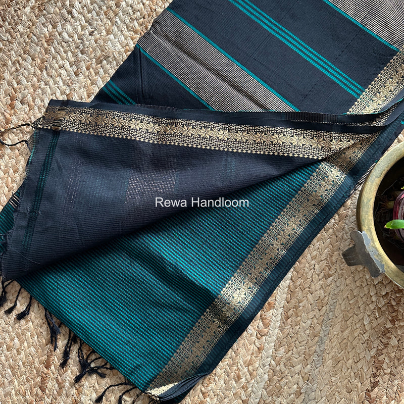 Maheshwari Green Garbha Reshami Silk Saree GS336