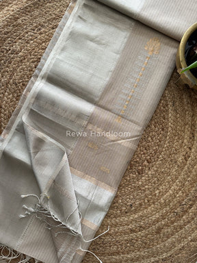 Exclusive Maheswari Beige Silver Zari Saree SBP010