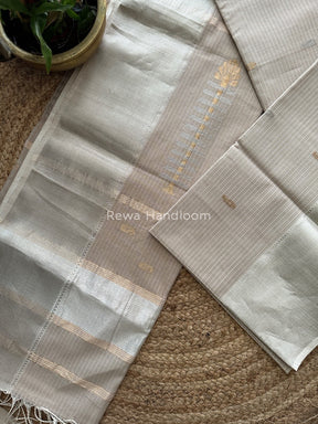 Exclusive Maheswari Beige Silver Zari Saree SBP010