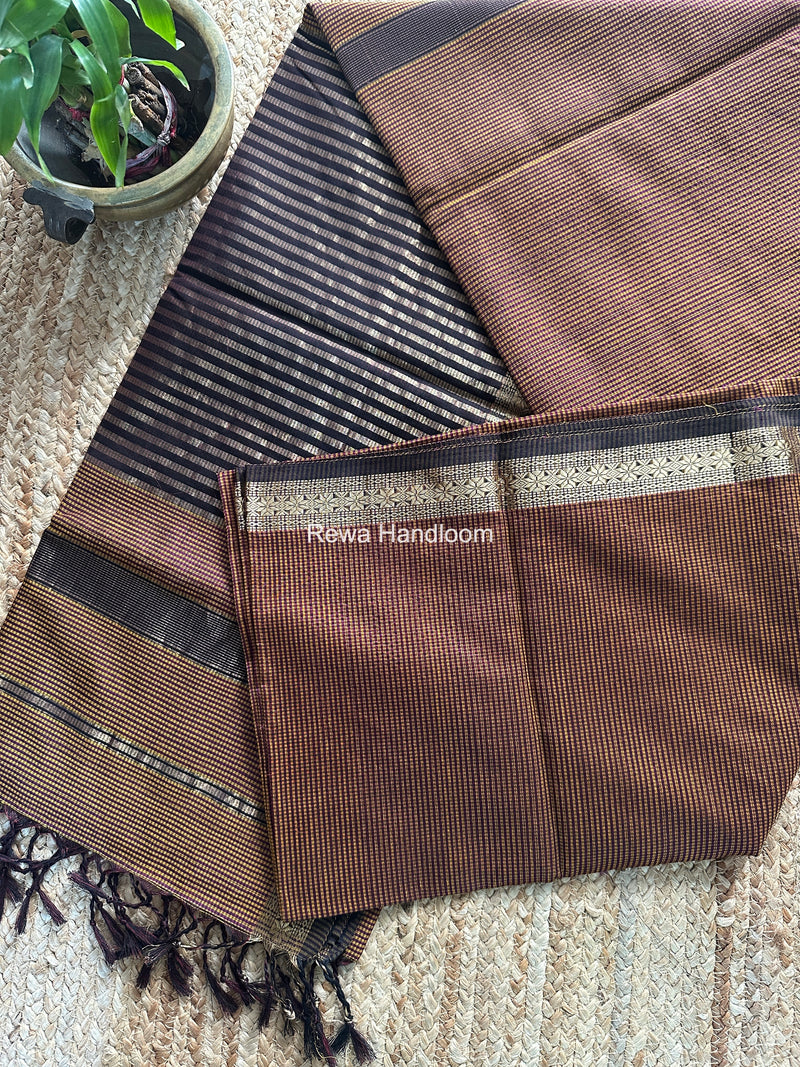 Maheshwari Tobacco Garbha Reshami Silk Saree GS342