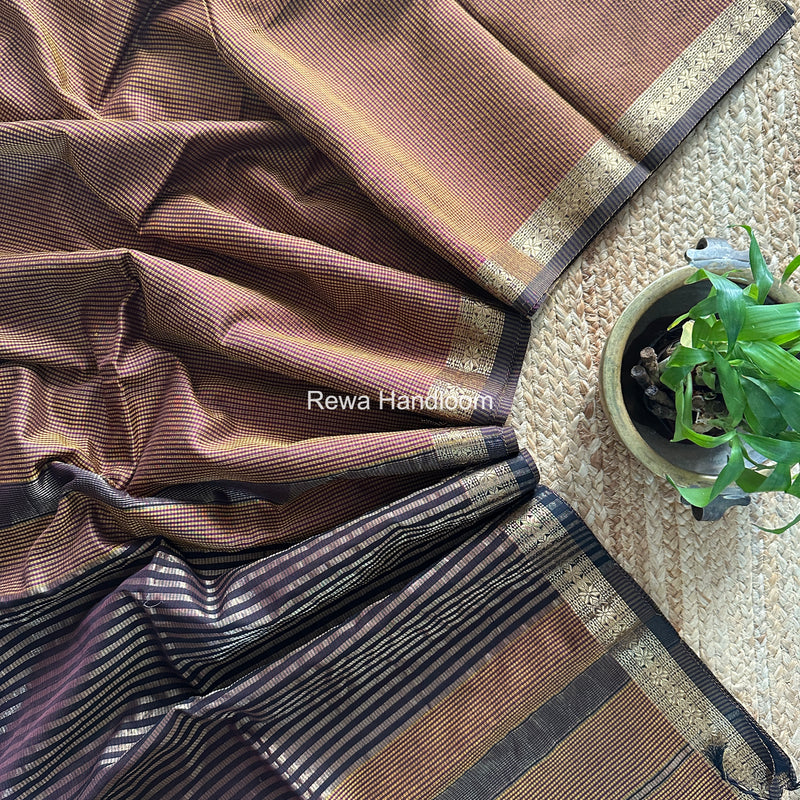 Maheshwari Tobacco Garbha Reshami Silk Saree GS342