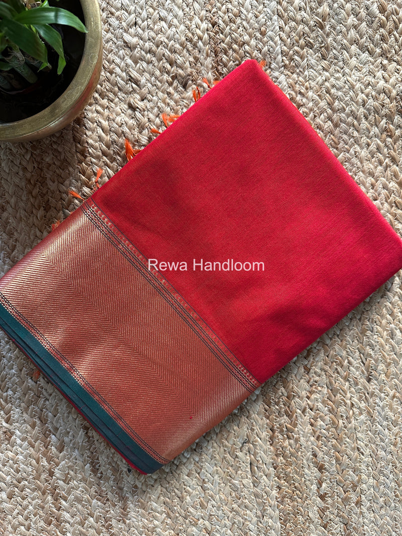Exclusive Maheshwari Red Zari Border Saree EZ038