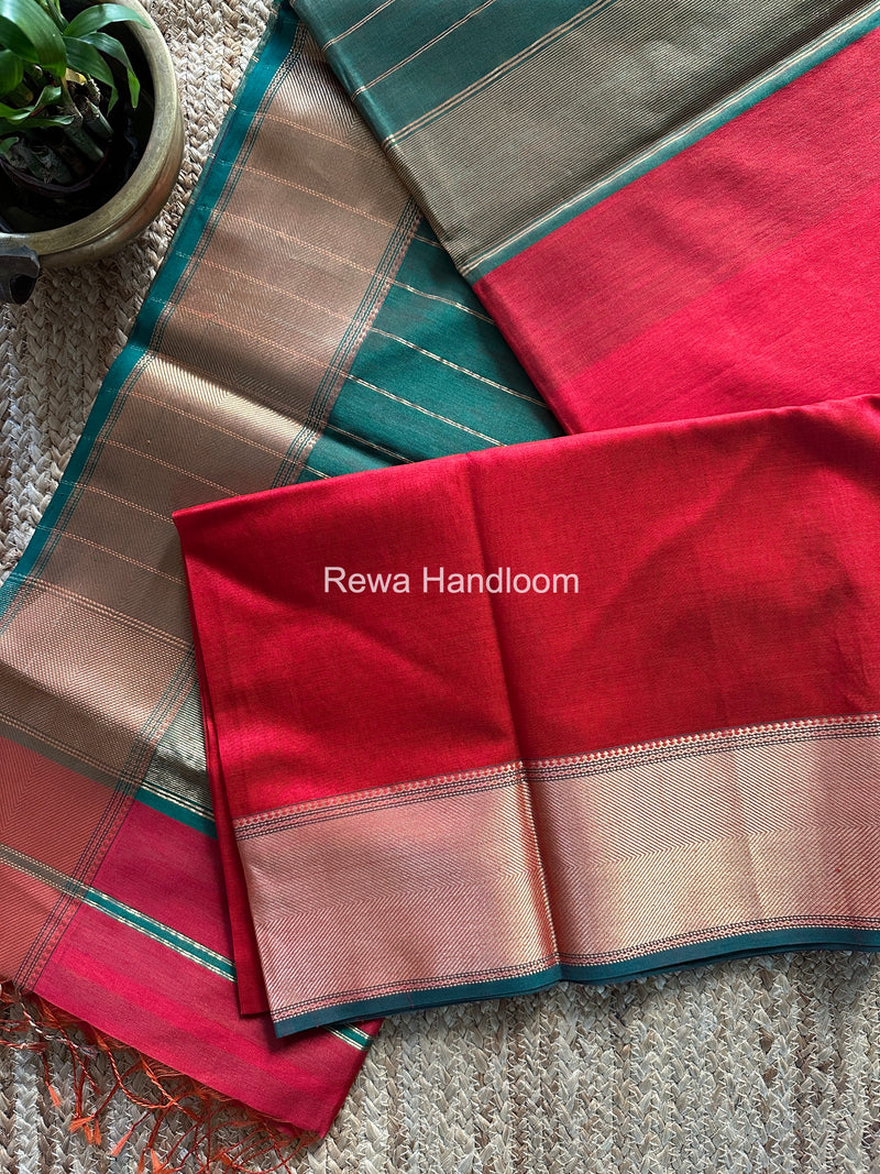 Exclusive Maheshwari Red Zari Border Saree EZ038