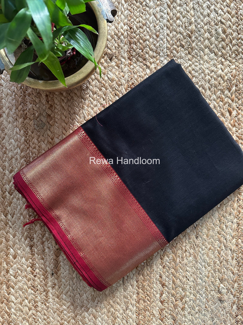 Exclusive Maheshwari Black Zari Border Saree EZ041