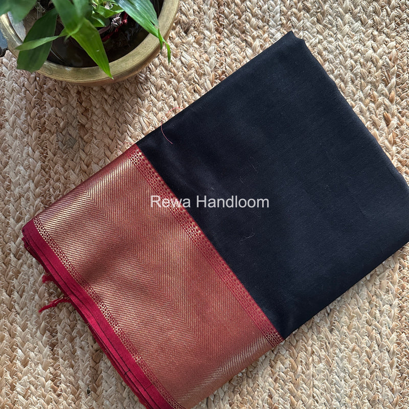 Exclusive Maheshwari Black Zari Border Saree EZ041