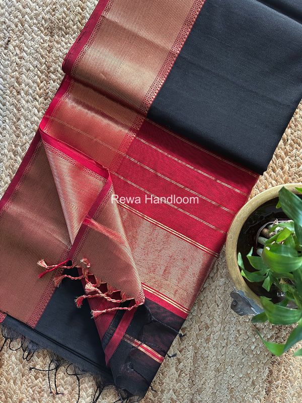 Exclusive Maheshwari Saree