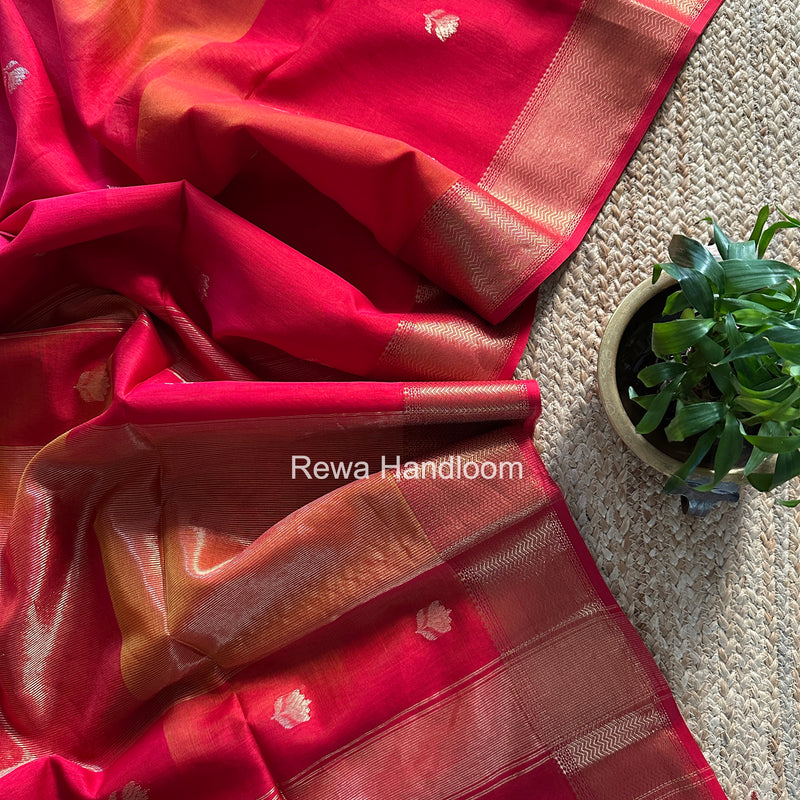 Maheshwari Red Lotus Shaded Butta Saree LLBS036