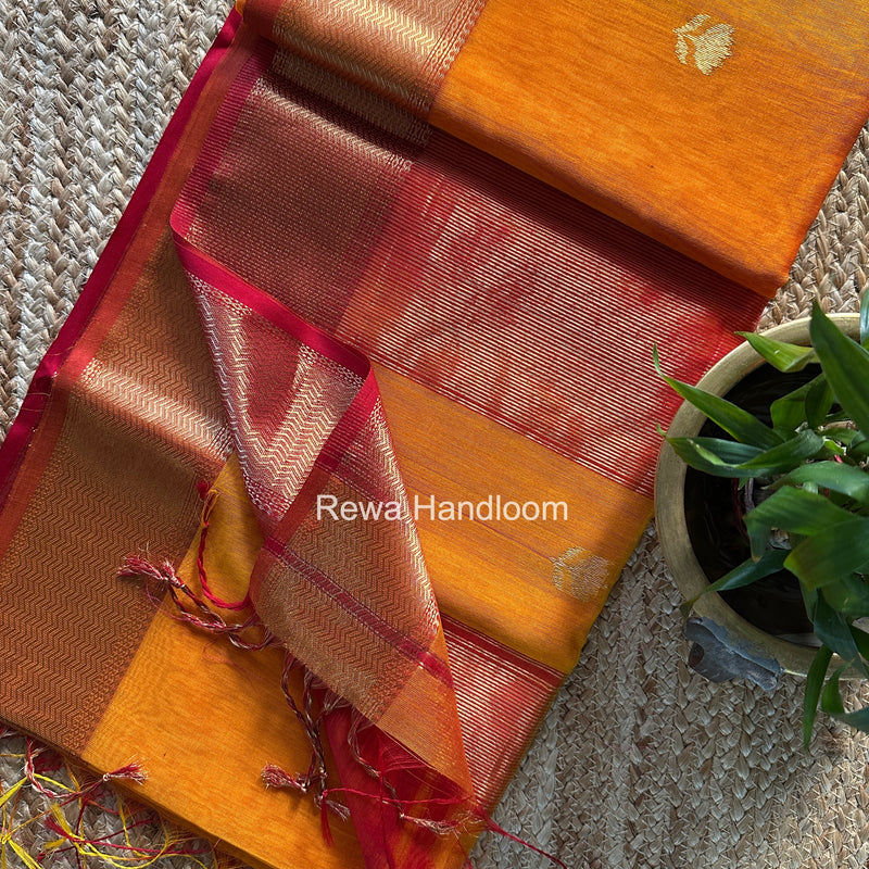 Maheshwari Lotus Shaded Butta Saree