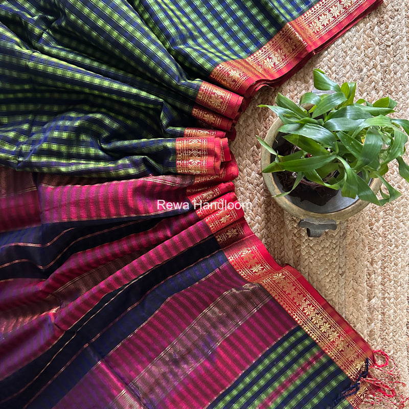 Maheshwari Parrot Green Garbha Reshami Silk Saree GS334