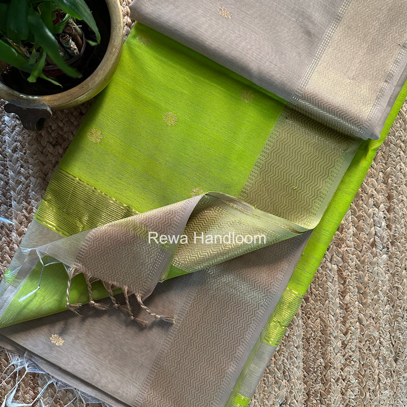 Maheshwari Flower Butti Saree