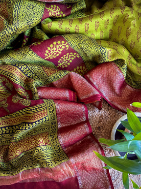 Maheshwari Green - Red Bagh Print Saree